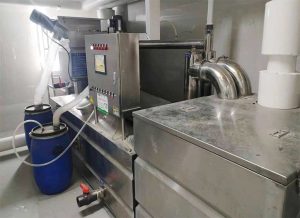 油水分離設(shè)備如何清洗保養(yǎng) 隔油池的維護(hù)方法